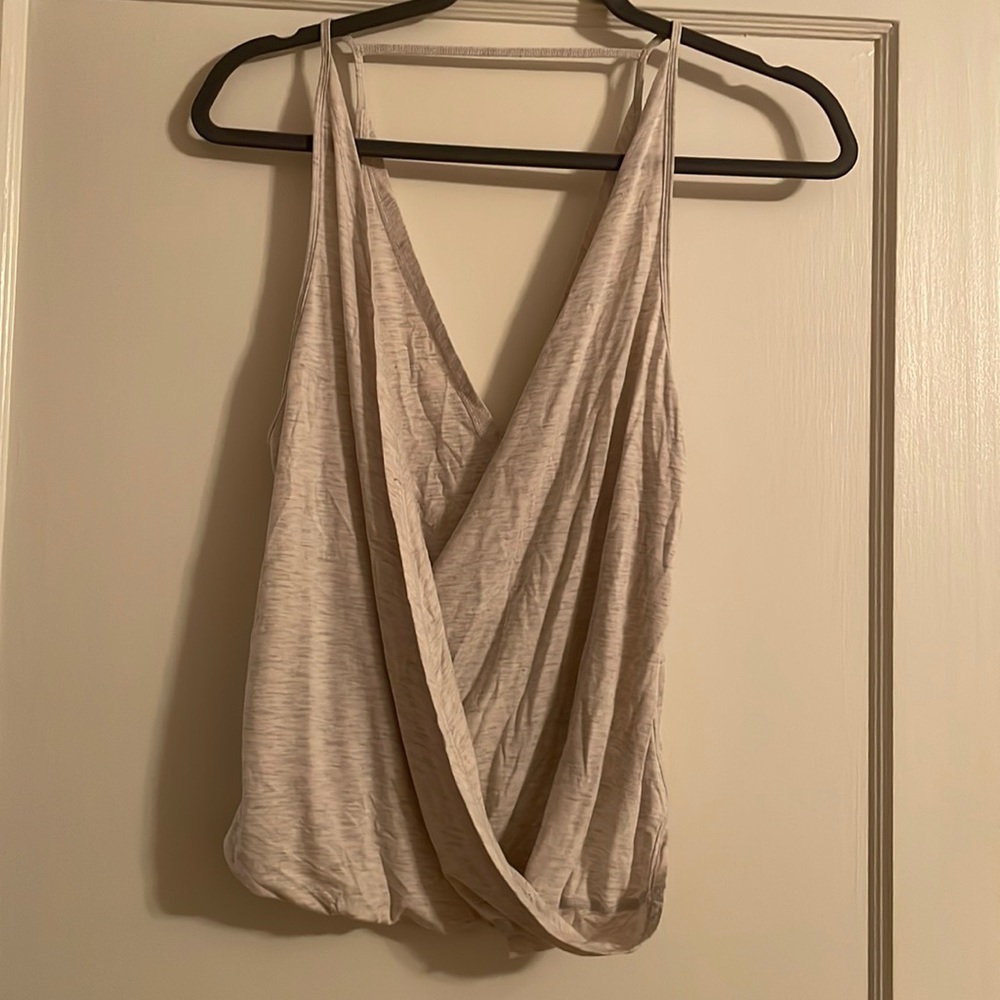 Stylish lulu tank